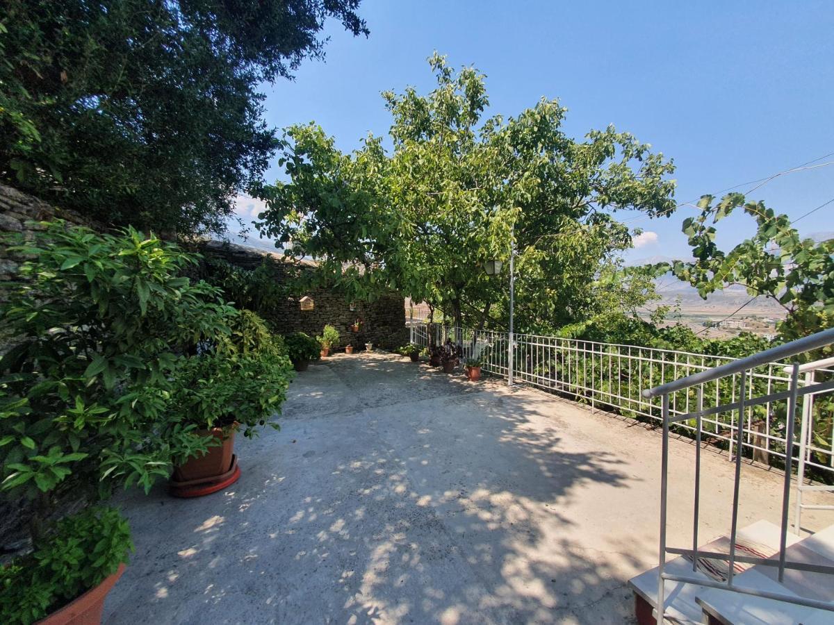 Riva Guest House Gjirokastër Exteriér fotografie